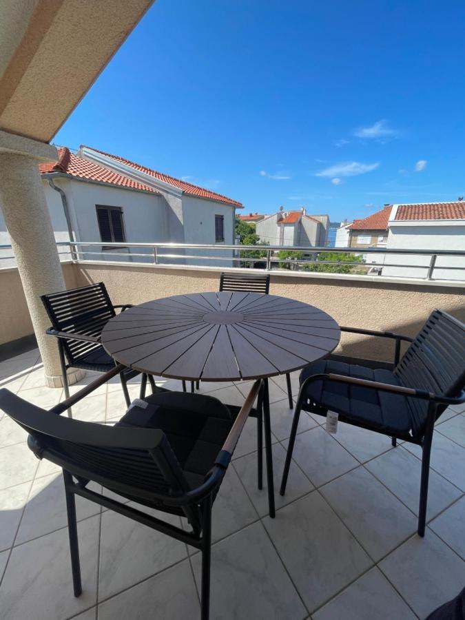 Appartamento Lidija Zara Esterno foto